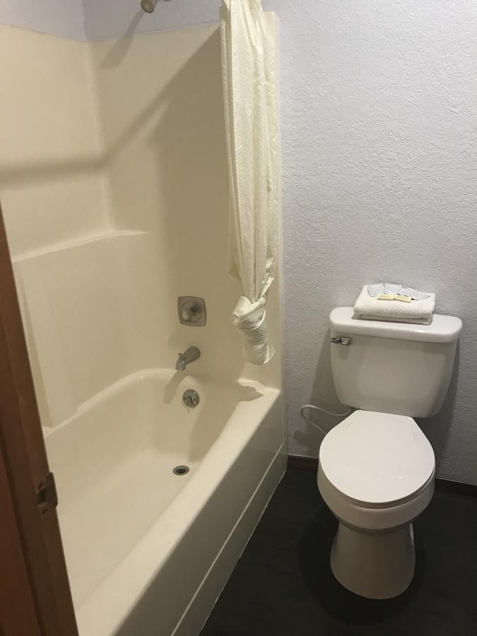 West Main Motel Buckley Εξωτερικό φωτογραφία